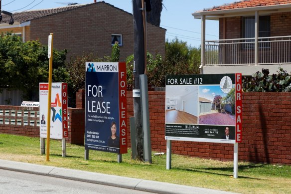 Perth property owners hold on to their homes the longest out of any Australian state. 