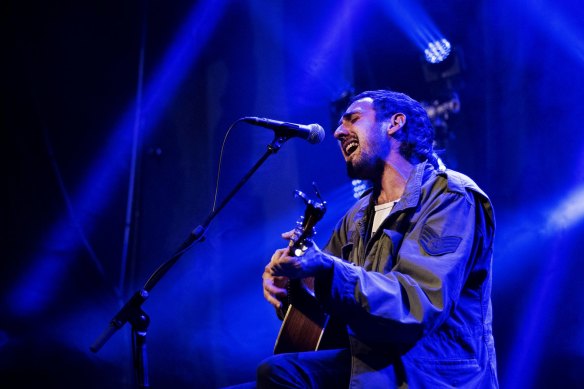 Gareth Liddiard performing at Dark Mofo in 2015.