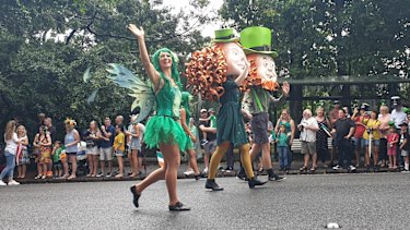 A crowd gathered outside the Botanic Gardens to watch the St Patrick's Day Parade in Queensland on March 16.