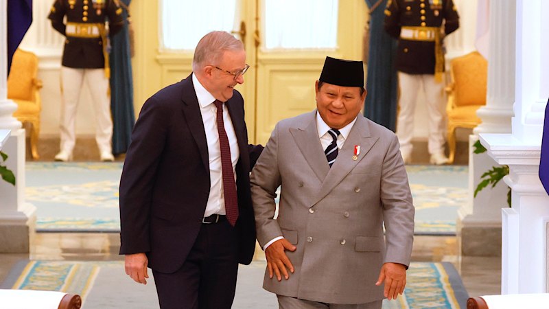 Defence treaty will see more Australian military on Indonesian soil