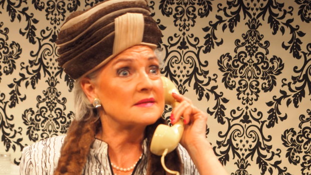 Genevieve Mooy as Coral Browne.