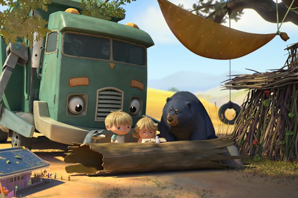Trash Truck follows a little boy named Hank and his best friends: a rubbish truck, a bear, a racoon and an Australian rat.