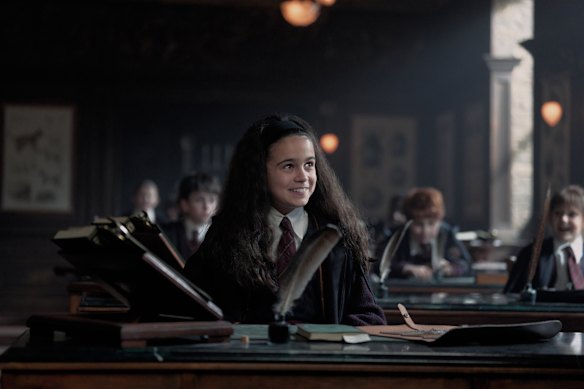 Arabella Stanton as Hermione Granger.