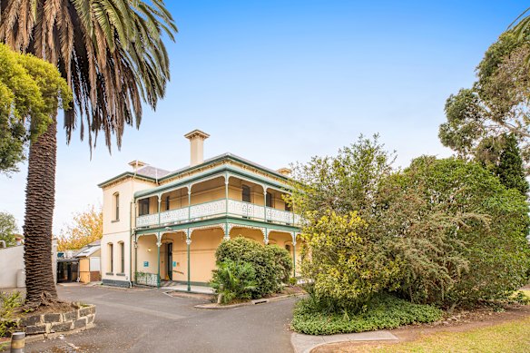 134-136 Ford Street, Ivanhoe.