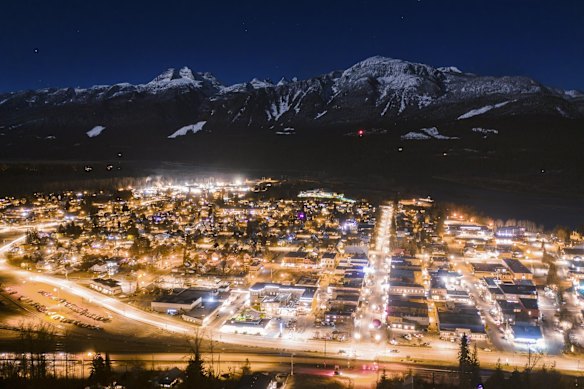 Revelstoke town at night.