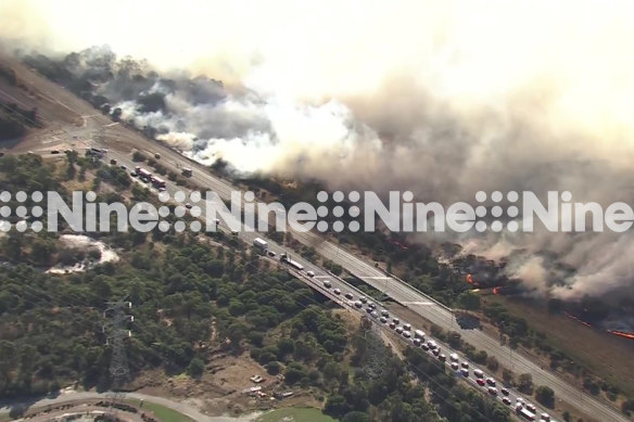 The fire along Tonkin Highway in Perth’s south-east.