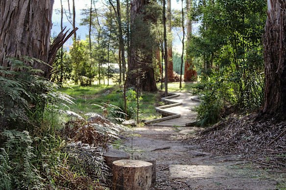 Buxton Recreation Reserve. The Steavenson River runs through the area.