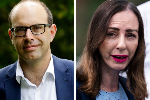 Parliamentary secretary Peter Poulos has stepped down from his role after he admitted sending explicit images of his colleague Hawkesbury MP Robyn Preston.