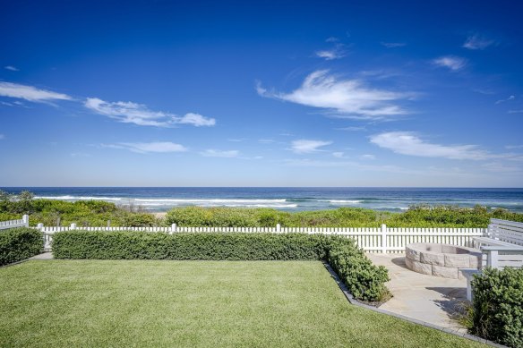 The five-bedroom house sets a beachfront record for the Central Coast of $10.85 million.