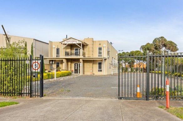 Five bidders pushed the price of a reception centre owned by the Royal Children’s Hospital to $1.91 million.