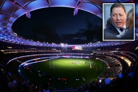 Optus Stadium (main) and Australian Rugby World Cup 2027 bid advisory board member Phil Kearns (inset).