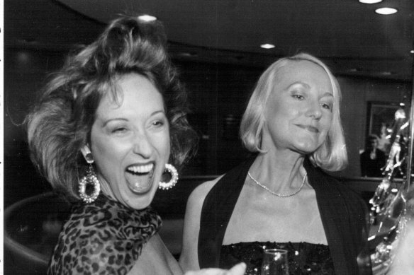 Frost with her mother Billie North – who ran a deportment school and modelling agency in Brisbane – in 1987. 