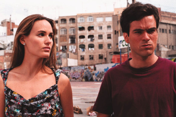 Judith Godreche and Romain Duris in the 2002 film Spanish Apartment