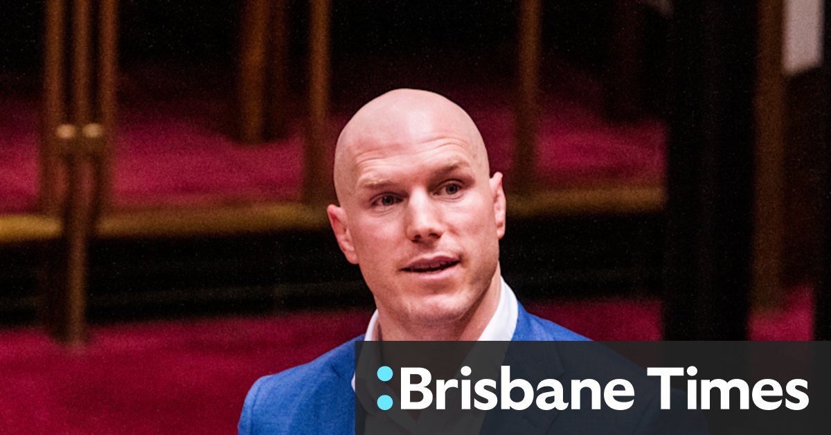 Former rugby union star's pledge to 'not stand in the way' - Vimarsana News