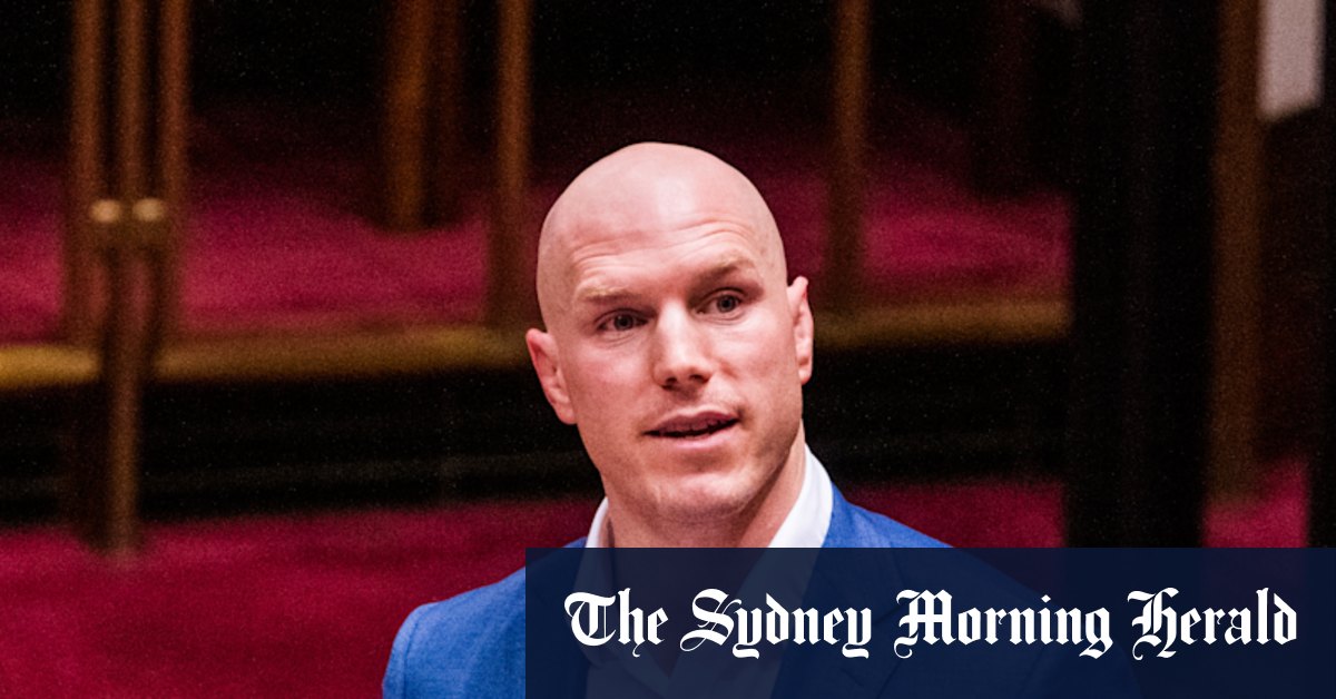 Former rugby union star's pledge to 'not stand in the way' - Vimarsana News