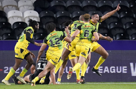 Jamaica’s Ben Jones-Bishop celebrates the Reggae Warriors’ first World Cup try.