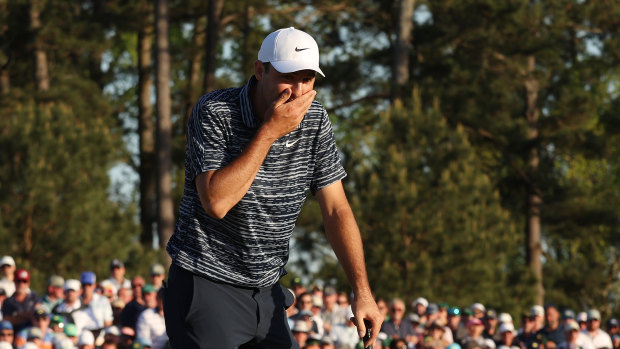 Scottie Scheffler celebrates his Masters win.