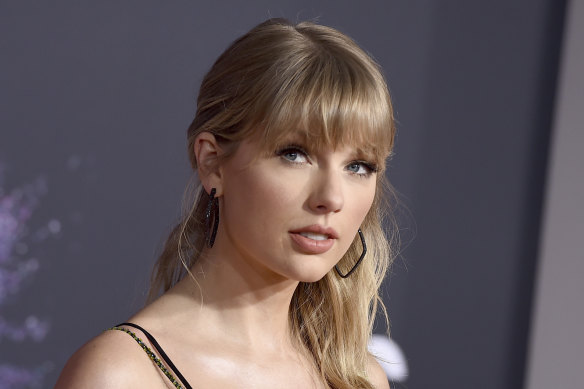 Taylor Swift announced on social media that she was about to release a new album, Evermore.