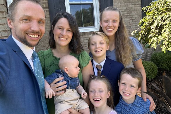 Karyann Parkinson, 36, and her husband, Dallin Parkinson, with their five children. Parkinson was about eight months pregnant with her youngest child at the time of the incident.