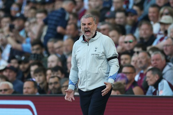 Ange Postecoglou loses his cool on the sideline.