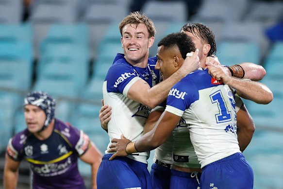 The Bulldogs celebrate a Jethro Rinakama try.