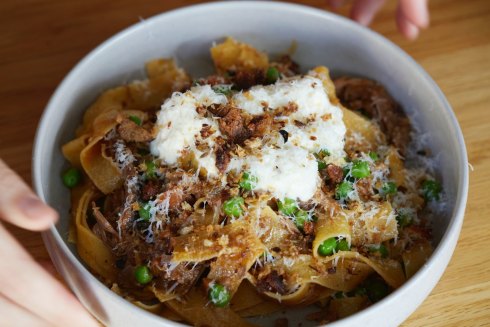 Try the “family meal”, including pasta and wine, at Bart Jr.