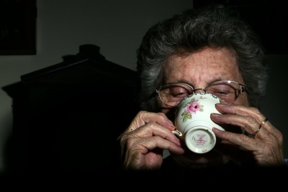 Thousands of Australians are opting to delay residential aged care.