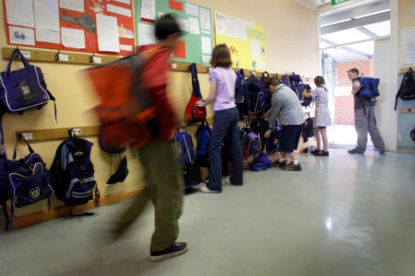 Government schools are finding it hard to get parents to pay voluntary school charges.