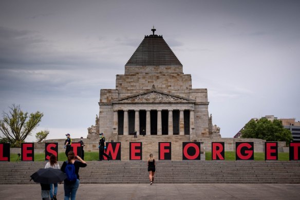 Crowds will once again be allowed to attend a dawn service at the Shrine of Remembrance this Anzac Day.