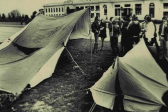 The tent embassy in 1972, re-erected in the afternoon after police tore it down in the morning.