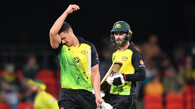 Nathan Coulter-Nile (left) reacts to Australia's most recent T20 loss.