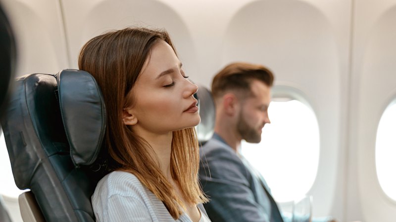 Long-haul travellers urged to pack eye-care essentials in toiletry kits
