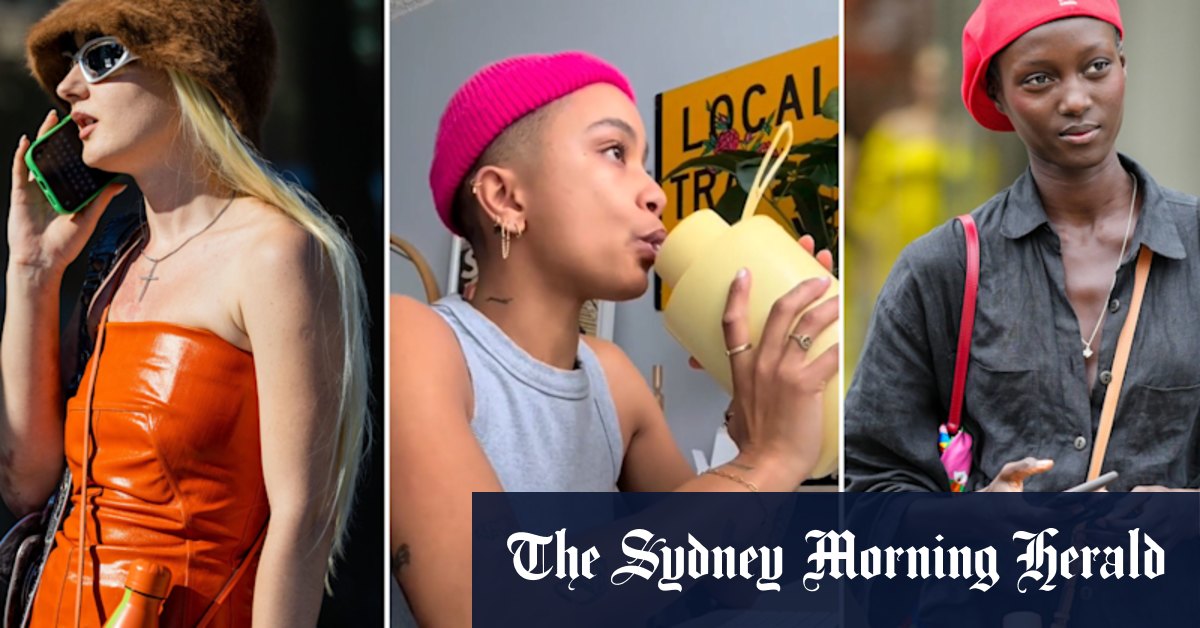 Emotional support water bottles: Why we love them - Vimarsana News