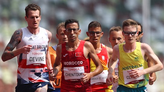 Australia’s Jaryd Clifford won silver in Men’s 5000m — despite collapsing across the line. 