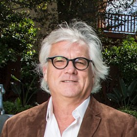 The Whale Beach-based Mark Lochtenberg has bought a city pad in the Sirius building.