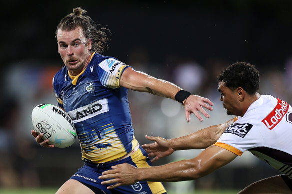 Clint Gutherson on the fly against Brisbane at Darwin in 2021.