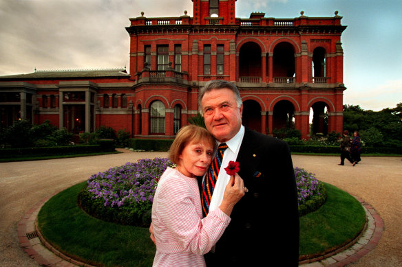 Jeanne and the late Richard Pratt in front of their Melbourne mansion Raheen.