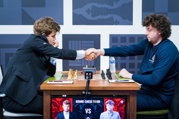 Magnus Carlsen (left) lost with the white pieces to Hans Niemann in the third round of the Sinquefield Cup in St Louis.
