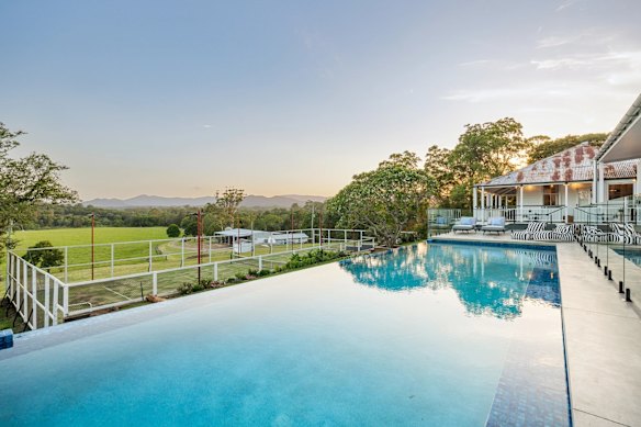 While cattle were run on the property in the past, the advert said it would now better suit horse enthusiasts. 