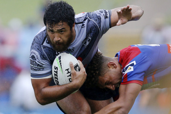 Peta Hiku played with the Warriors in Newcastle on Saturday and decided to return to New Zealand to be with his partner Lisa before she gives birth.