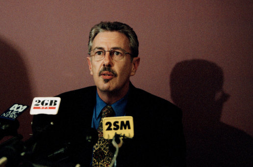 Mayor of South Sydney John Fowler at a press conference in 2001.