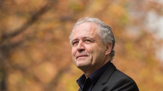 Tectura Architects MD Serdar Baycan has an ambitious space project sending solar panels to outer space in order to send energy back to earth.
