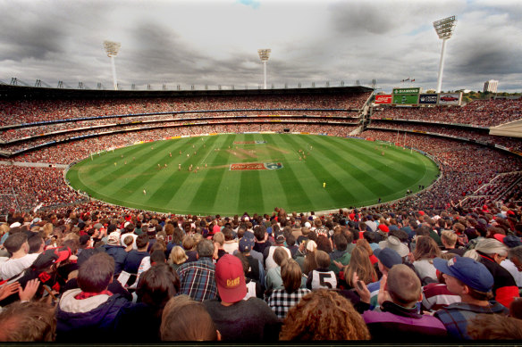 A packed house saw Essendon and Collingwood draw in 1995, the match that kick-started a modern Anzac Day football tradition.