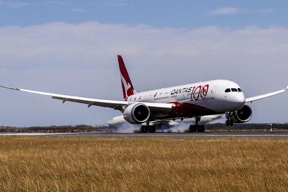 Qantas flies the world’s longest Dreamliner route, non-stop from Perth to London.