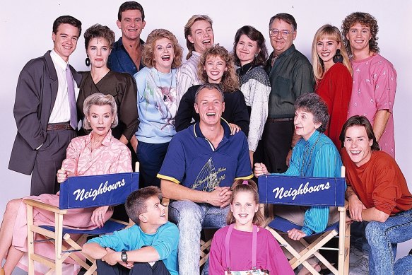The cast of Neighbours in 1989,  including Kylie Minogue, Jason Donovan and Guy Pearce.