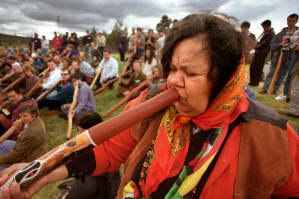 Opera singer, poet and mother of William Barton, Aunty Delmae Barton, joins a Guinness Book of World Records attempt at Didgfest in 1997.