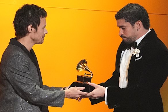 Harry Styles presents the award for album of the year to Bad Bunny.