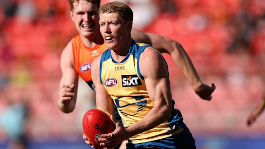 Matt Rowell had another busy day for the Suns as news emerged of his decision to sign on with the club for an additional two years.