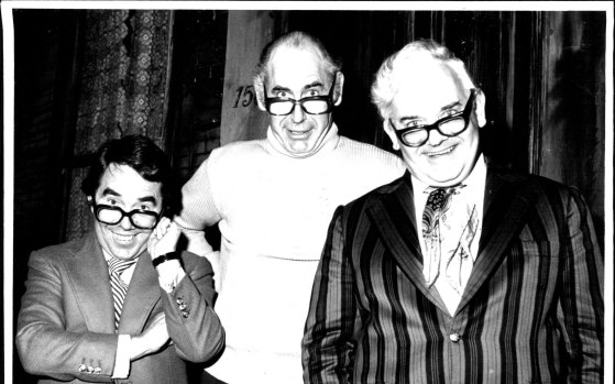 Ron Haddrick (centre) with Ronnie Corbett (left) and Ronnie Barker at the Music Hall in Neutral Bay, 1979.