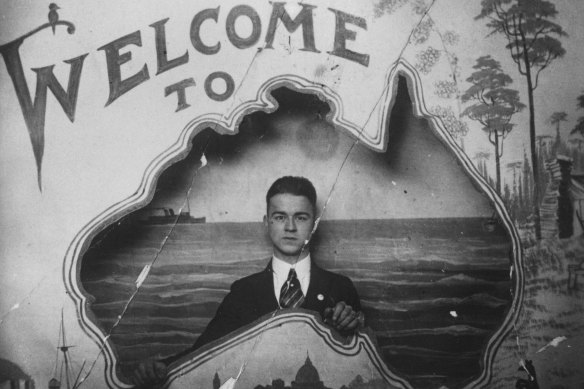 Bill Florence (Vasilios Florias) being welcomed to Australia, Melbourne, 1922.